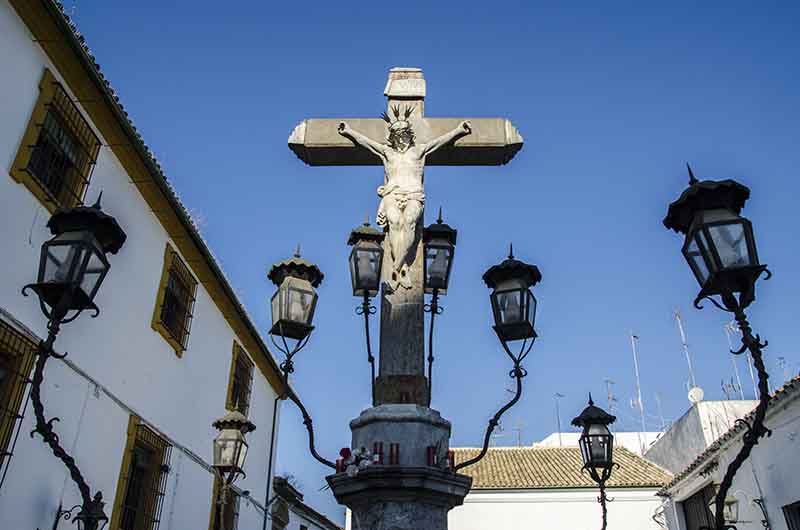 Córdoba 100 - plaza de Capuchinos y Cristo de los Faroles.jpg